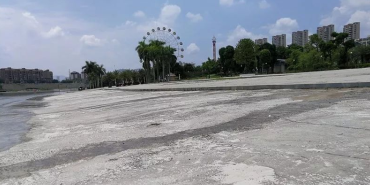 百色市沙滩休闲公园
