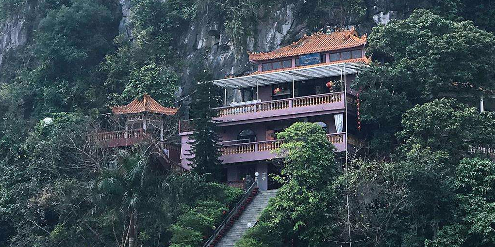 凭祥市 标签: 寺庙 旅游景点 名胜古迹  观音岩正法寺共多少人浏览