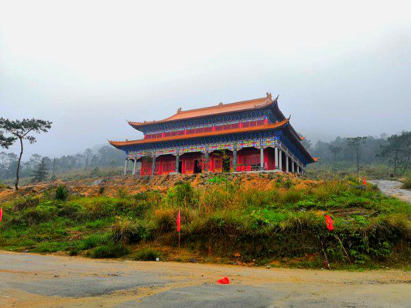 陆川普照禅寺