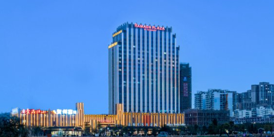 贺州泽森华美达广场酒店