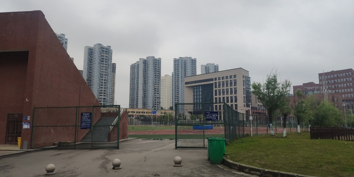 标签:体育场馆运动健身足球场贵州大学西校区足球场共多少人浏览