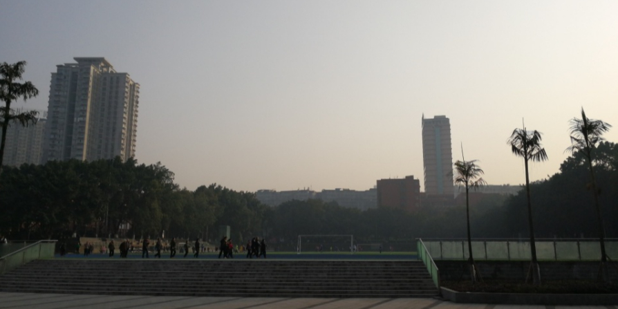 重庆市大学B区足球场