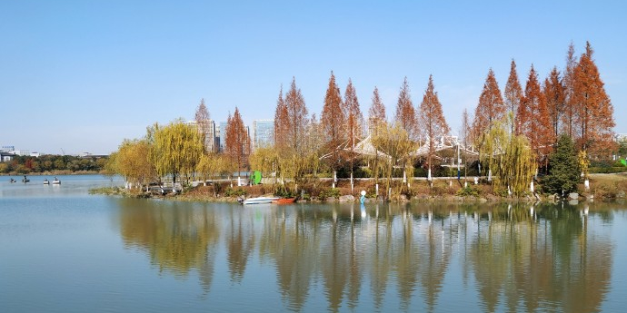 翡翠湖枫景区