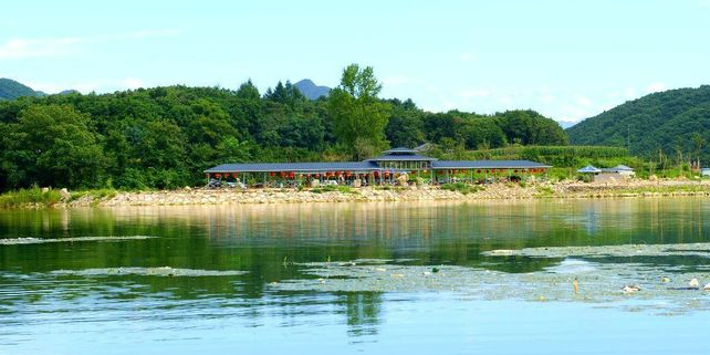 辽宁省丹东市宽甸满族自治县石湖沟乡亮子沟村