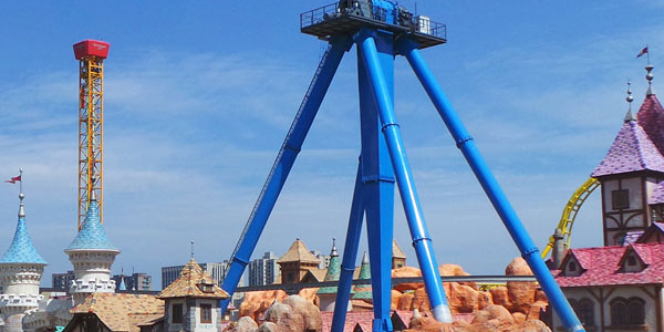 市梦幻小镇游乐场