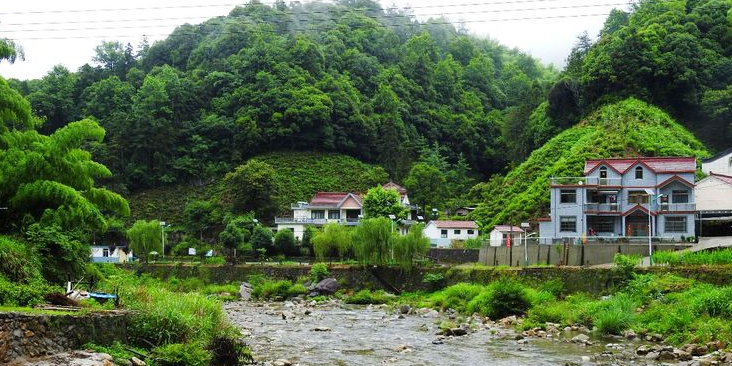 池州市贵池区梅村镇霄坑村