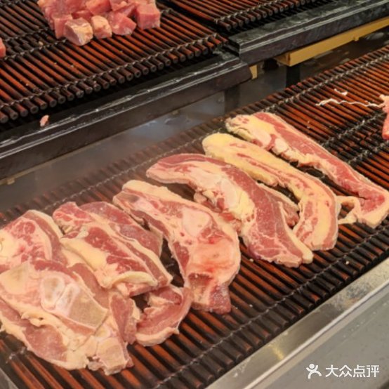 盛锣湾自助烤肉火锅美食汇(三水万达店)