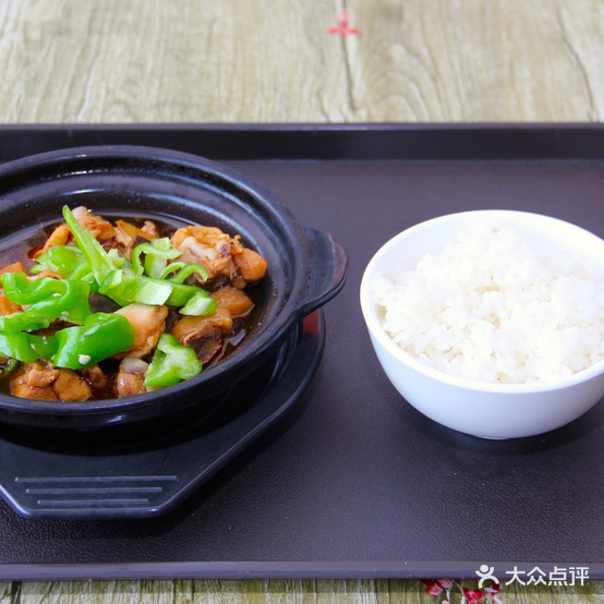 木子林黄焖鸡米饭(塔下街店)