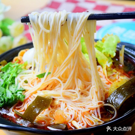 镇雄羊肚砂锅米线
