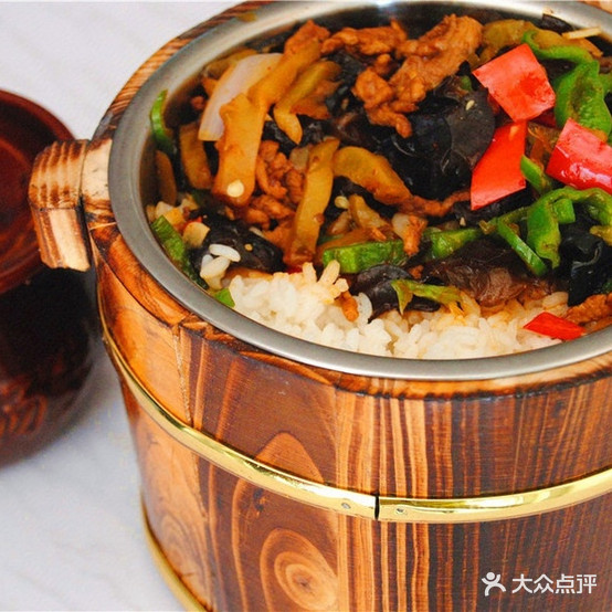 汤菜食府(田东店)