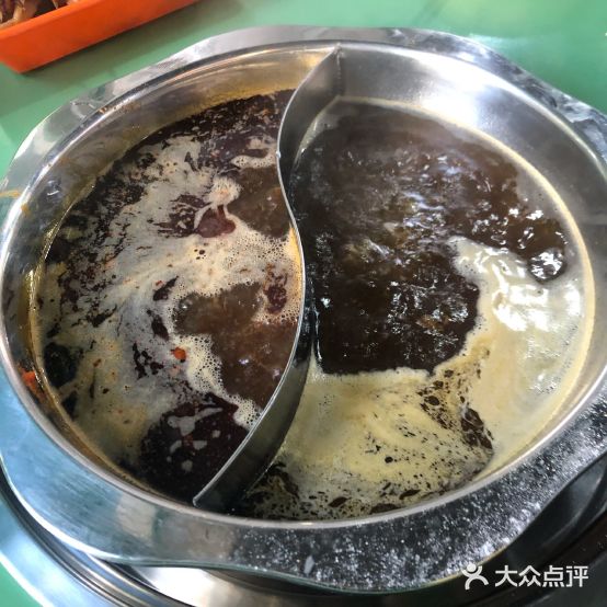 重庆鸿社牛肉串串自主火锅(宁夏牛街店)