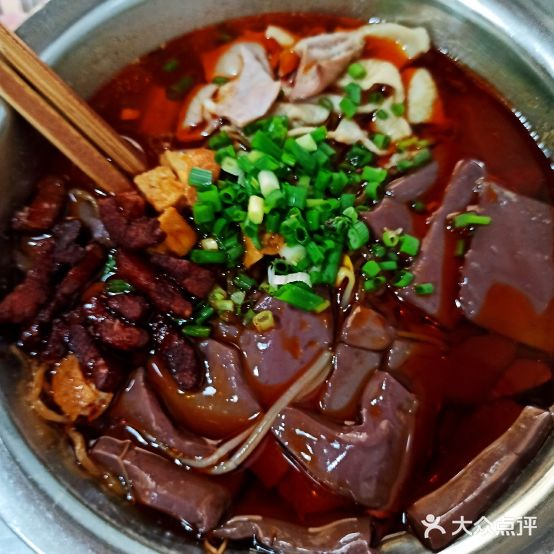 味香园贵阳老子号肠旺面(筑东巷)