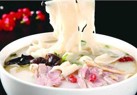 周记滋博烩面城(新河大店)