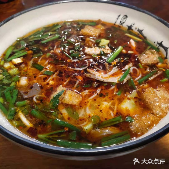 乌鸡麻垃圾米线