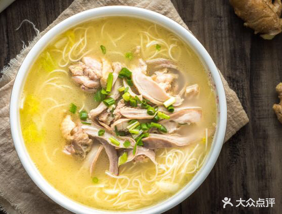 恒明鲜肚子鸡汤银丝面(解放碑步行街店)