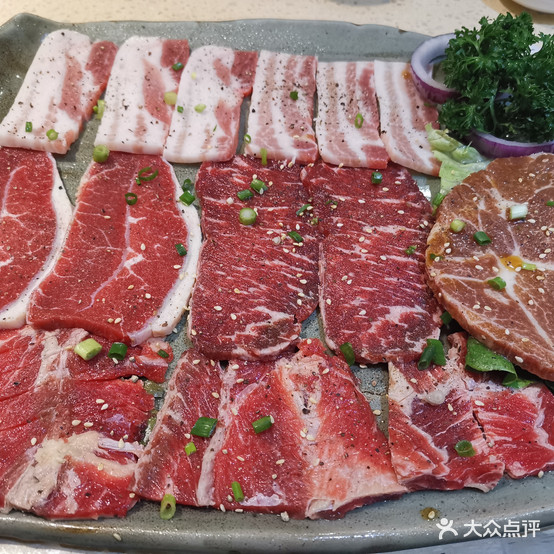 烧肉一番·新韩式炭火烤肉(石龙店)