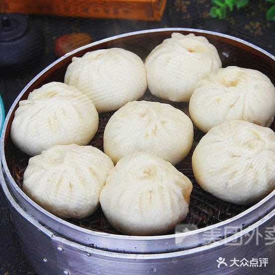 正宗南京灌汤小笼宝