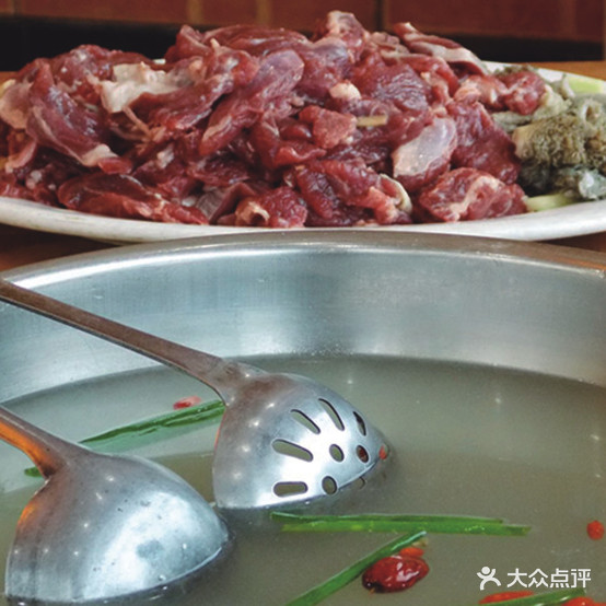 婆婆妈妈老山羊庄家宴(环城北一路店)
