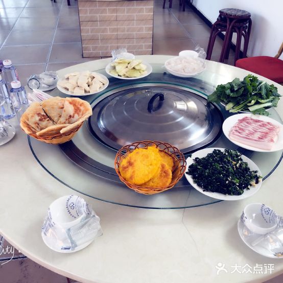美味渔家密云水库灶台鱼