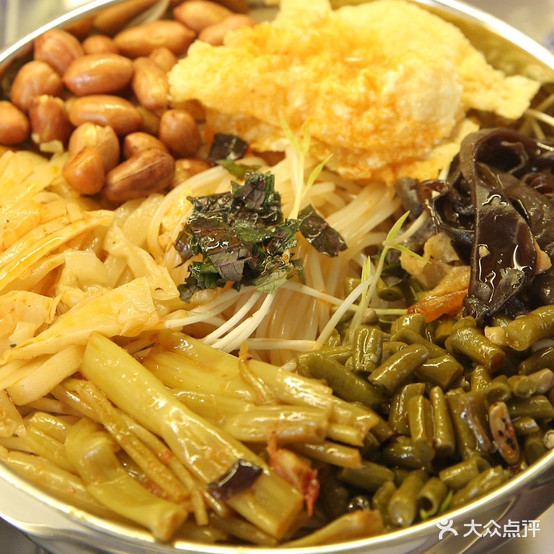 Rossfun卷妹螺蛳粉(青石巷店)