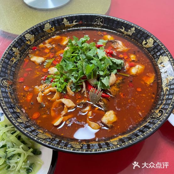 龙龙酒家(东泉小区店)