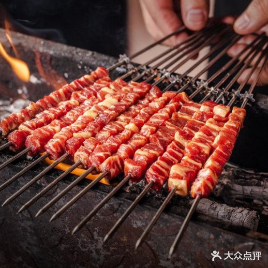 牛哄哄烤小啊串·烤肉(小屯店)
