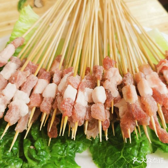 叼嘴烧烤特色烧鱼(中铁国际生态城洛飞城店)