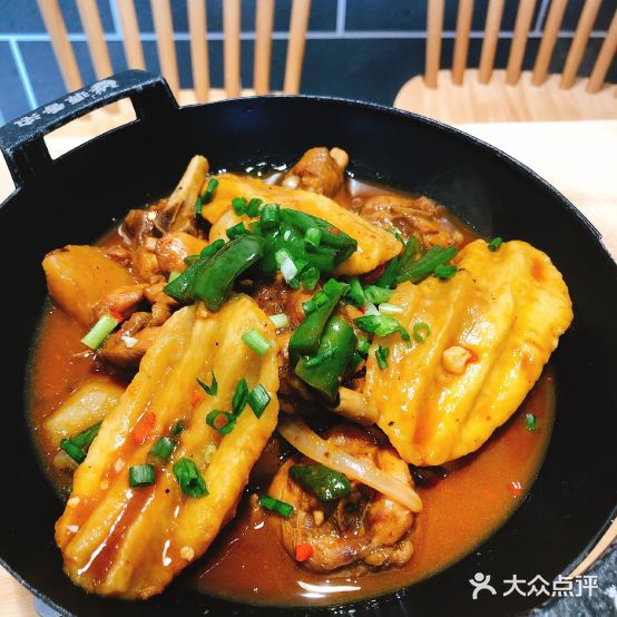 金凌地锅鸡(泰州总店)
