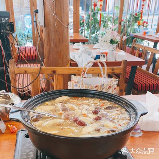云滇卫生菌餐厅