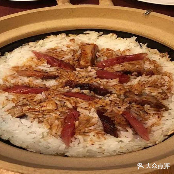 大观园砂煲香饭