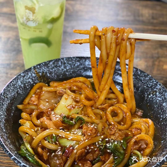 火爆爆·新疆炒米粉(觅湘路店)