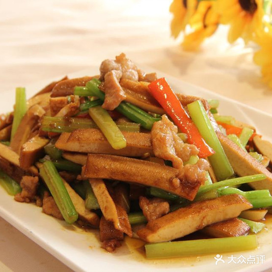 北方饺子馆(比心比力食疗食品馆南)