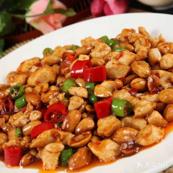 乡巴佬川鲁菜馆(育红巷店)