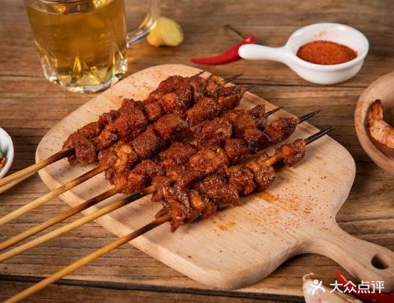 慢光向陌烧烤(新北大渡河路店)