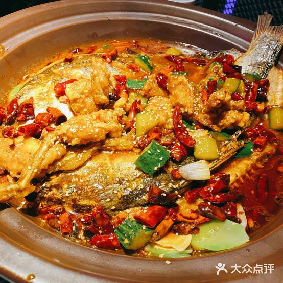 鱼非鱼沪上烤鱼石锅海鲜(长泰广场店)