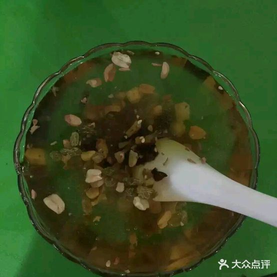 严记串串香(沿河路店)
