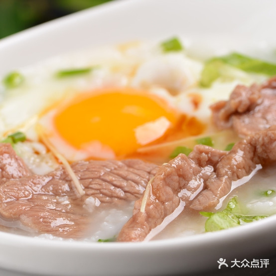 港粤滋味煲仔饭(荣迁西里店)