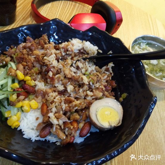 Kao铺欢型烤肉饭(万品汇点)