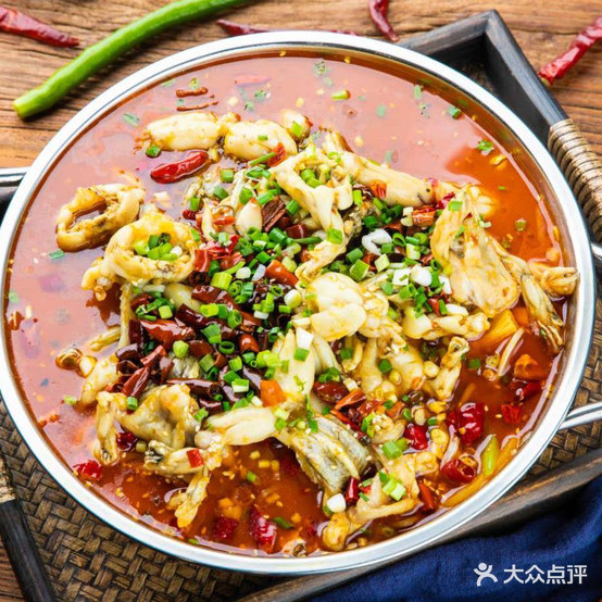 翻滚吧美蛙鱼头·活兔重庆火锅(延龄巷店)