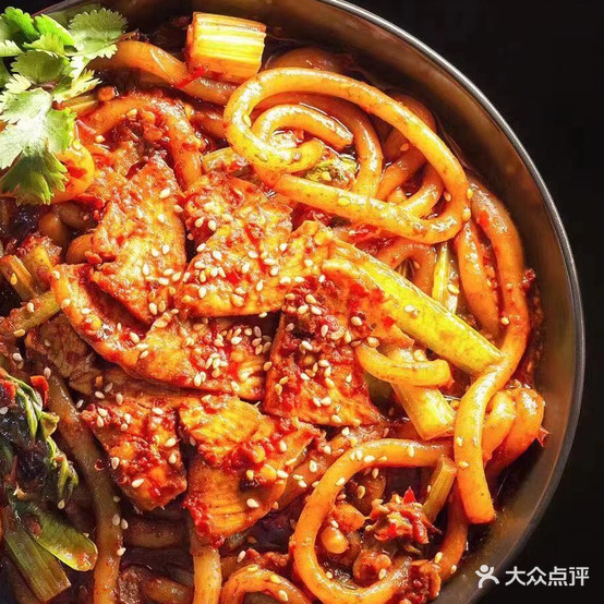 圈粉驾到新疆炒米饭