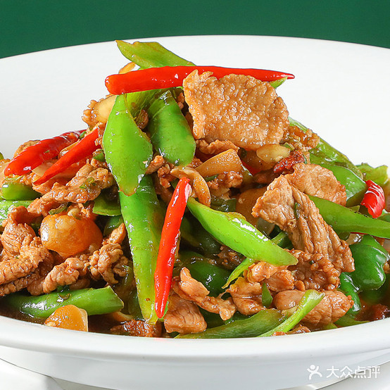 贺大厨红辣椒炒肉(财富中心店)