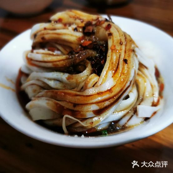 淇淇亮面