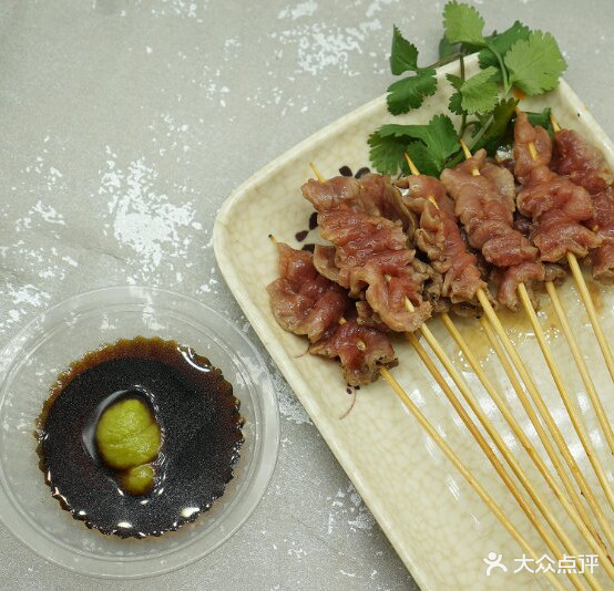 雄记龙胜三门牛肉串万(八一桥店)