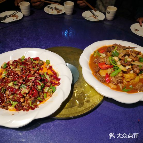 鑫沙味沙湾大盘鸡主题餐吧