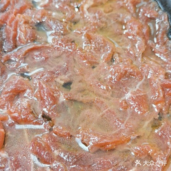椛偂玥下鲜牛肉火锅(新世界休闲生活广场店)