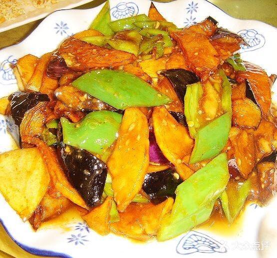 龙兴东北菜(塘桥店)