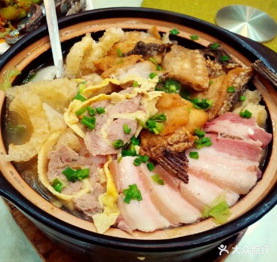 华晨饭店(陈春路店)