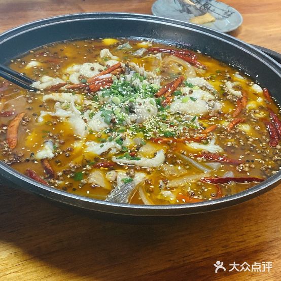 虾糊闹餐厅