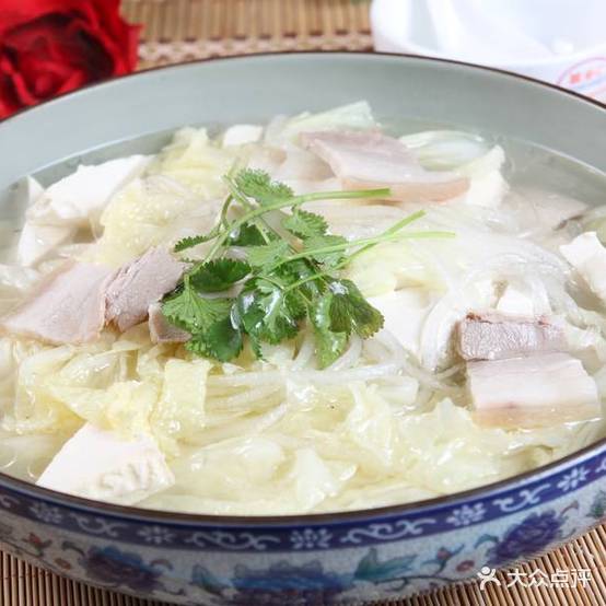 一碗牛杂面饺子王东北菜馆(万城店)
