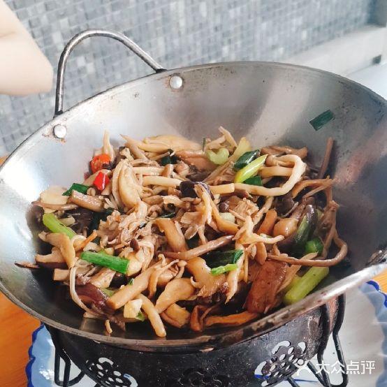 当地土菜管